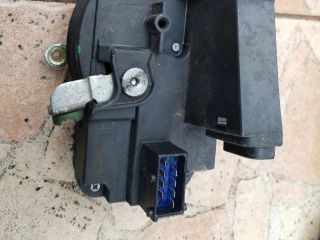 bontott OPEL MERIVA A Bal első Ajtózár