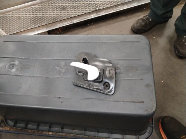 bontott OPEL MERIVA A Bal első Belső Kilincs