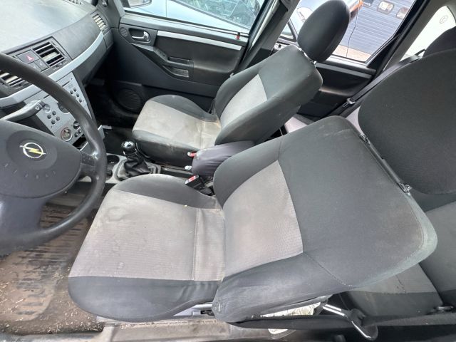 bontott OPEL MERIVA A Bal első Ülés