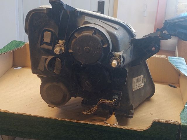 bontott OPEL MERIVA A Bal Fényszóró