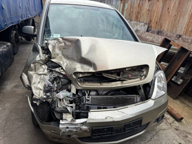 bontott OPEL MERIVA A Bal Fényszóró