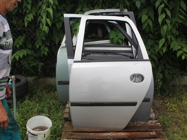 bontott OPEL MERIVA A Bal hátsó Ablak