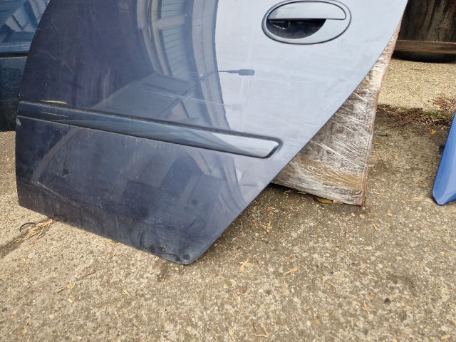 bontott OPEL MERIVA A Bal hátsó Ajtó (Részeivel)