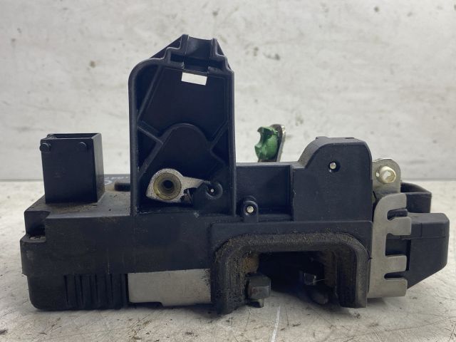 bontott OPEL MERIVA A Bal hátsó Ajtózár