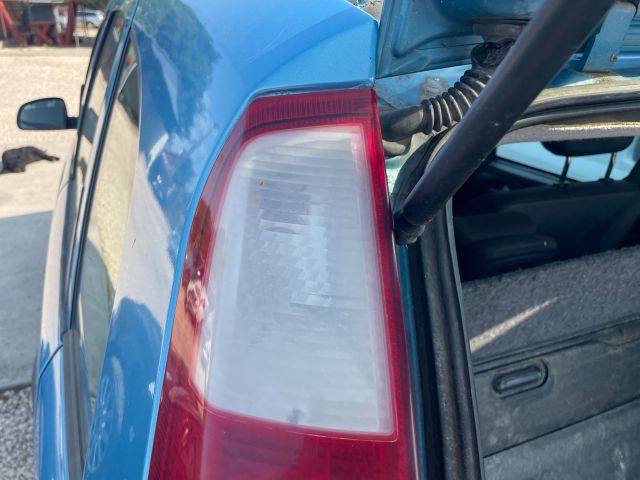 bontott OPEL MERIVA A Bal Hátsó Lámpa