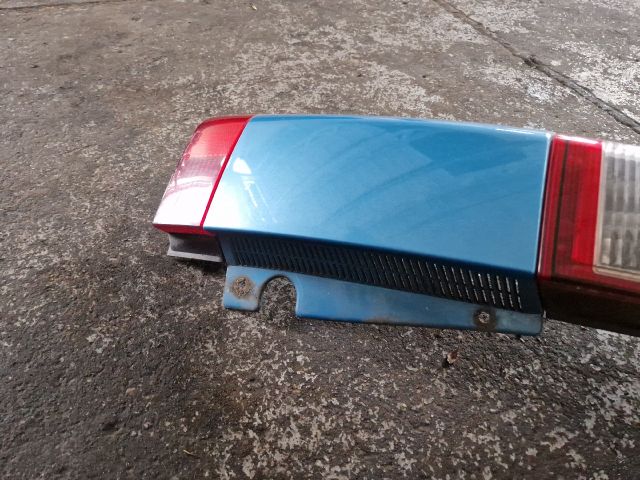 bontott OPEL MERIVA A Bal Hátsó Lámpa