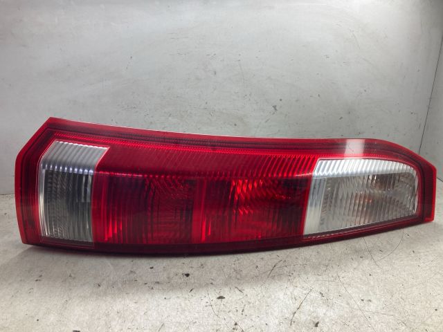 bontott OPEL MERIVA A Bal Hátsó Lámpa