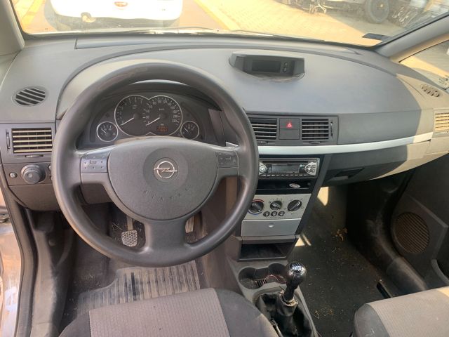 bontott OPEL MERIVA A Bal Hátsó Lámpa