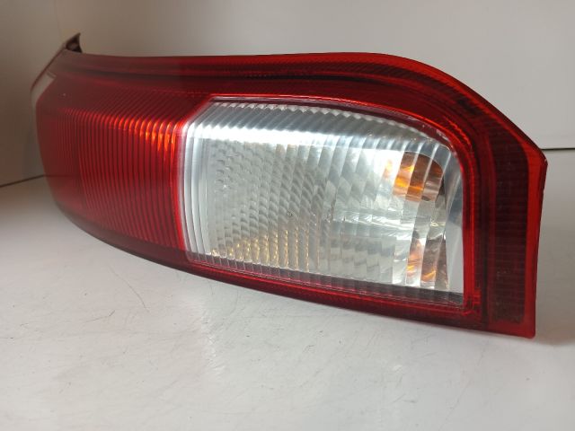 bontott OPEL MERIVA A Bal Hátsó Lámpa