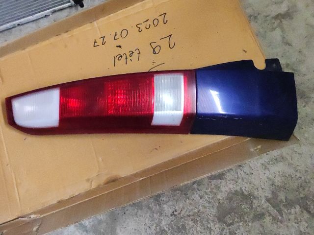 bontott OPEL MERIVA A Bal Hátsó Lámpa