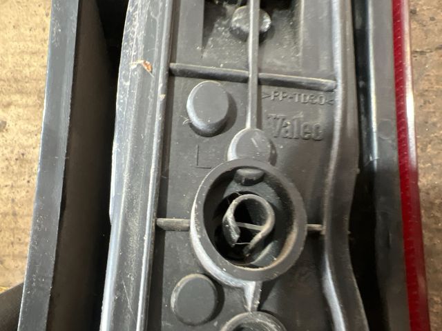 bontott OPEL MERIVA A Bal Hátsó Lámpa