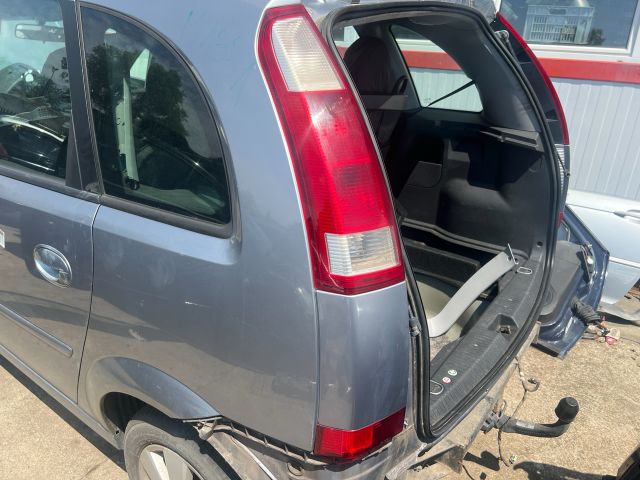 bontott OPEL MERIVA A Bal Hátsó Lámpa