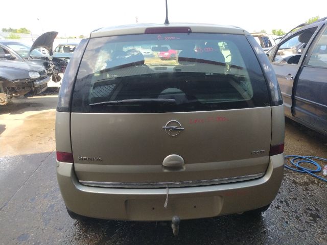 bontott OPEL MERIVA A Bal Hátsó Lámpa