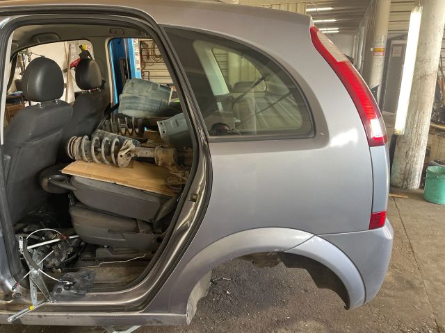 bontott OPEL MERIVA A Bal hátsó Sárvédő