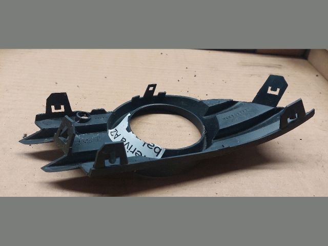 bontott OPEL MERIVA A Bal Ködlámpa Rács