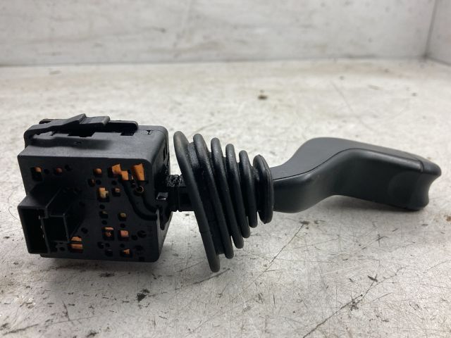 bontott OPEL MERIVA A Bal Kormánykapcsoló Irányjelző