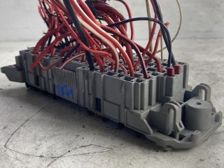 bontott OPEL MERIVA A Biztosítéktábla Doboz