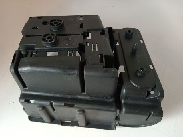 bontott OPEL MERIVA A Biztosítéktábla Doboz