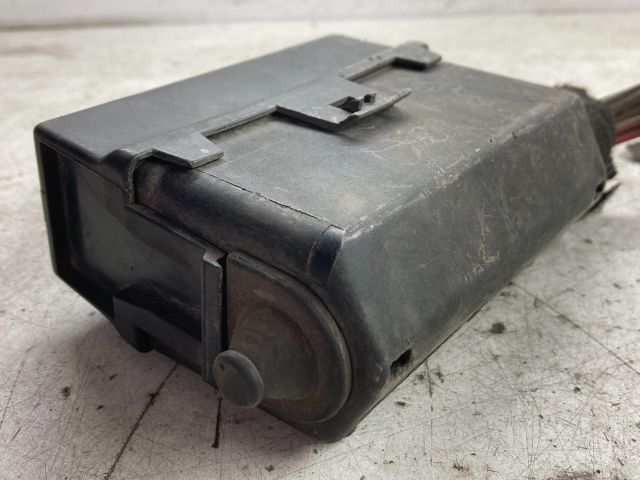 bontott OPEL MERIVA A Biztosítéktábla Doboz