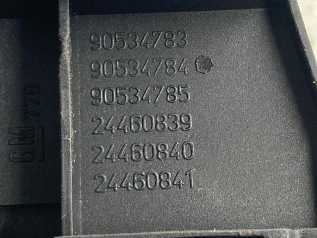 bontott OPEL MERIVA A Csomagtér Nyitó Kar / Gomb