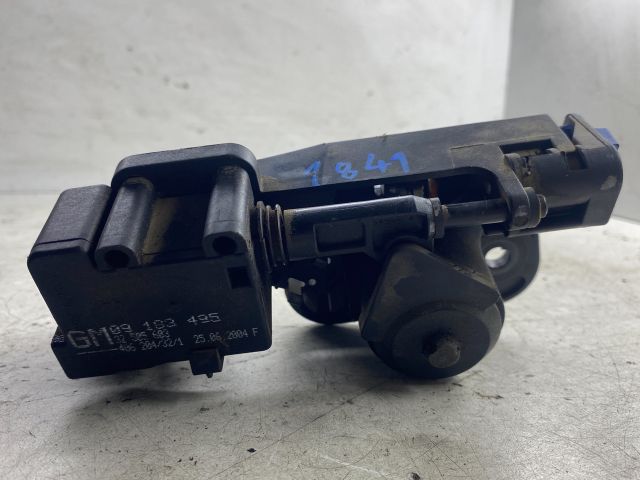 bontott OPEL MERIVA A Csomagtér Nyitó Kar / Gomb