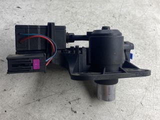 bontott OPEL MERIVA A Csomagtér Nyitó Kar / Gomb