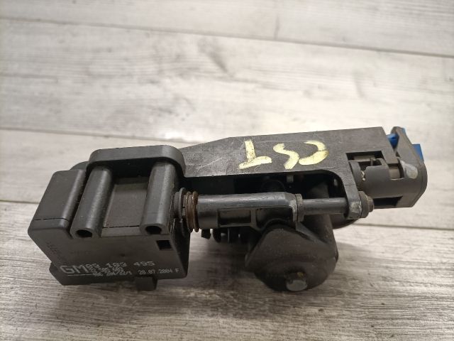 bontott OPEL MERIVA A Csomagtér Nyitó Kar / Gomb