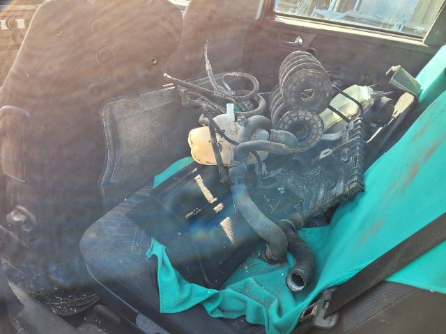 bontott OPEL MERIVA A Csomagtér Szivargyújtó Aljzat