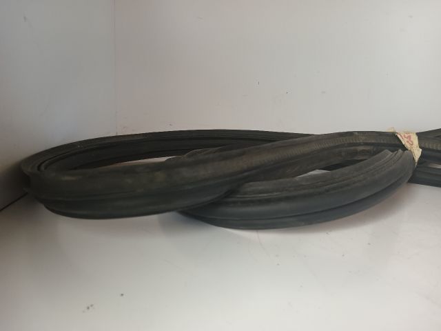 bontott OPEL MERIVA A Csomagtérajtó Gumikéder