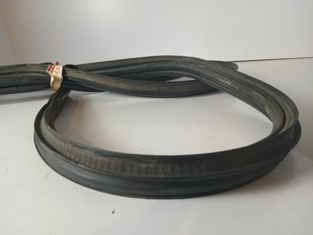 bontott OPEL MERIVA A Csomagtérajtó Gumikéder