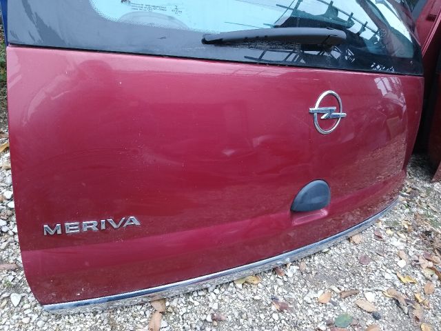 bontott OPEL MERIVA A Csomagtérajtó (Részeivel)
