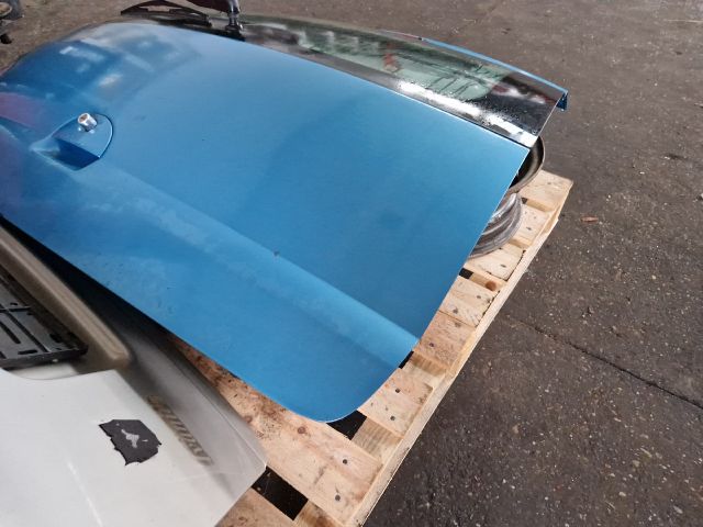 bontott OPEL MERIVA A Csomagtérajtó (Részeivel)