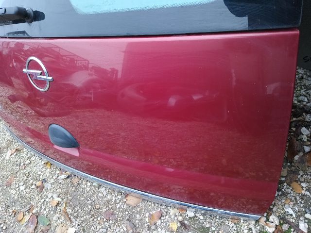 bontott OPEL MERIVA A Csomagtérajtó (Részeivel)
