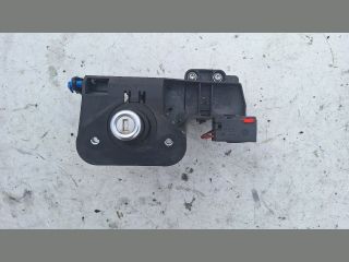 bontott OPEL MERIVA A Csomagtérajtó Ütköző