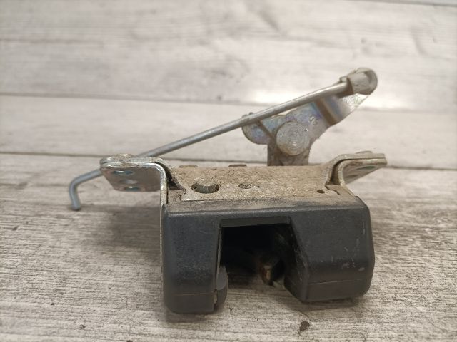 bontott OPEL MERIVA A Csomagtérajtó Zárszerkezet