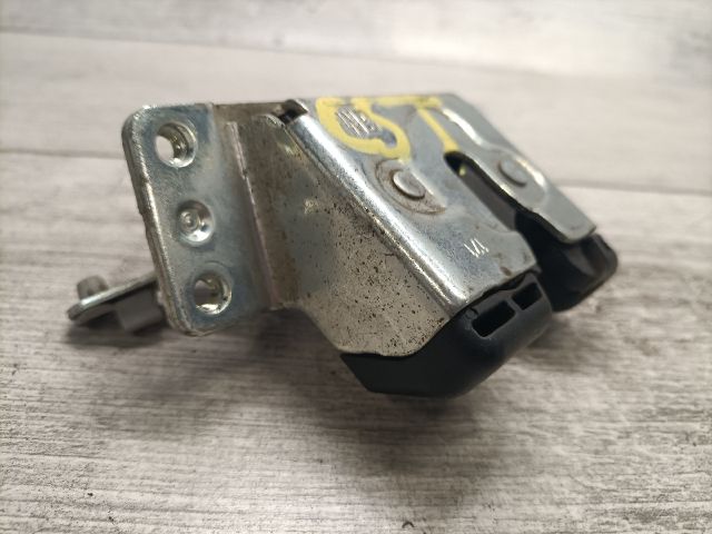 bontott OPEL MERIVA A Csomagtérajtó Zárszerkezet