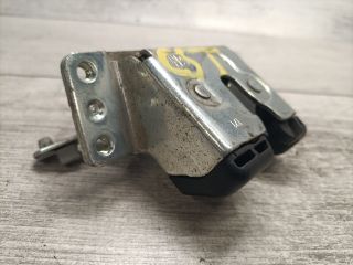 bontott OPEL MERIVA A Csomagtérajtó Zárszerkezet