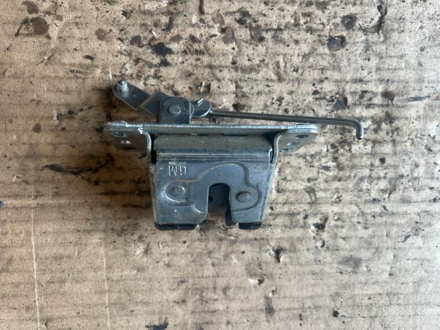 bontott OPEL MERIVA A Csomagtérajtó Zárszerkezet