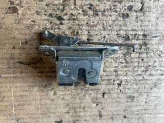 bontott OPEL MERIVA A Csomagtérajtó Zárszerkezet