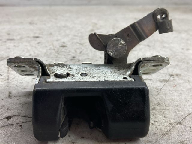 bontott OPEL MERIVA A Csomagtérajtó Zárszerkezet