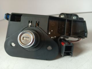 bontott OPEL MERIVA A Csomagtérajtó Zárszerkezet