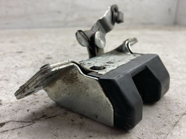 bontott OPEL MERIVA A Csomagtérajtó Zárszerkezet