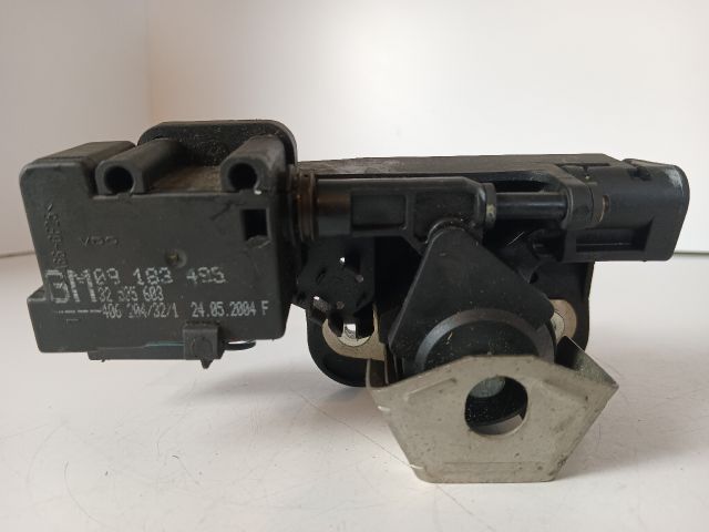 bontott OPEL MERIVA A Csomagtérajtó Zárszerkezet