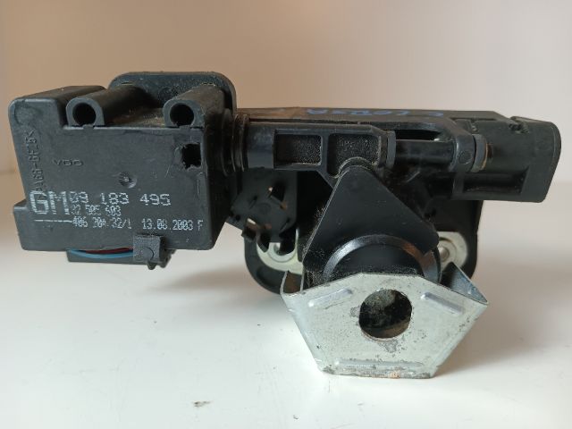 bontott OPEL MERIVA A Csomagtérajtó Zárszerkezet