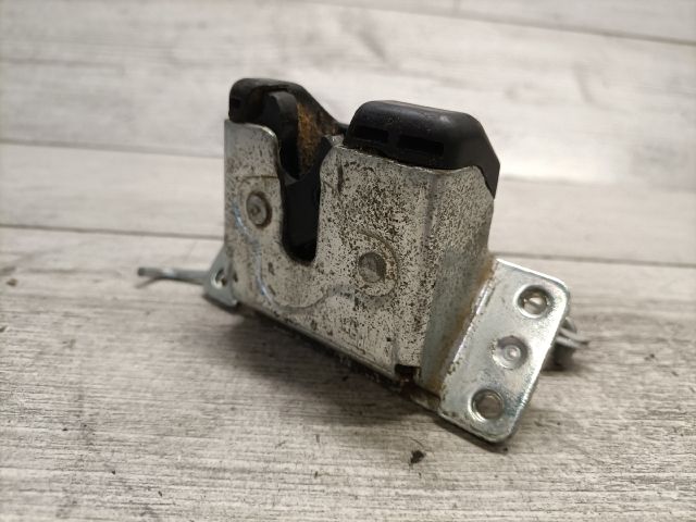 bontott OPEL MERIVA A Csomagtérajtó Zárszerkezet