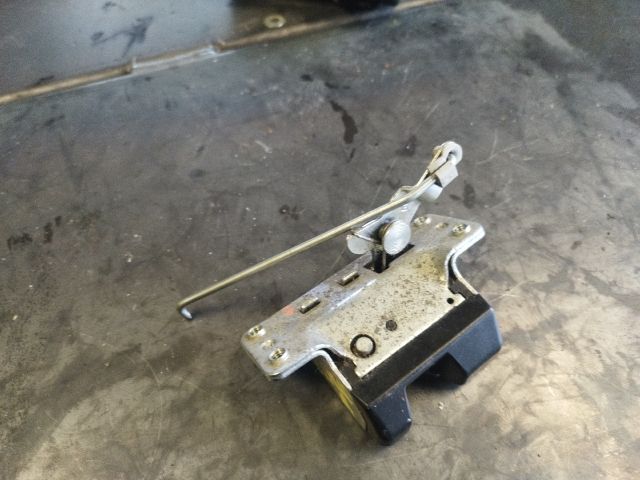 bontott OPEL MERIVA A Csomagtérajtó Zárszerkezet