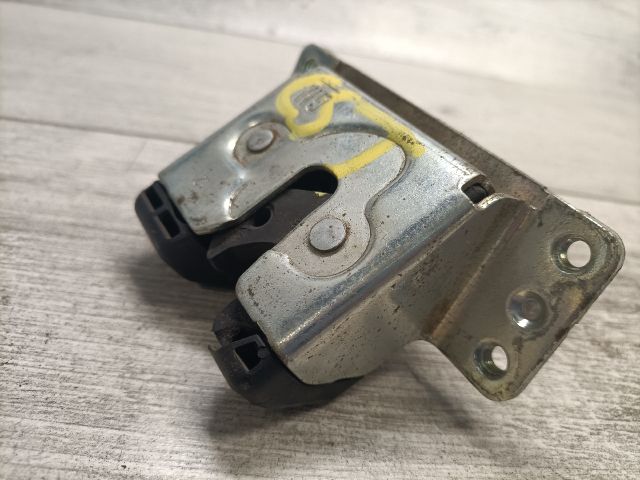 bontott OPEL MERIVA A Csomagtérajtó Zárszerkezet