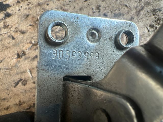 bontott OPEL MERIVA A Csomagtérajtó Zárszerkezet