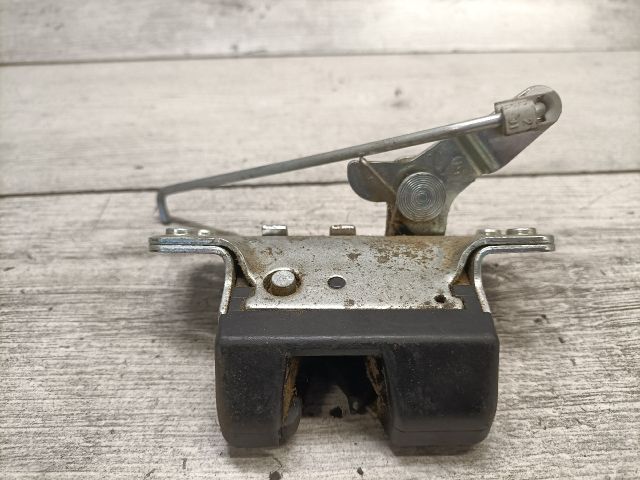 bontott OPEL MERIVA A Csomagtérajtó Zárszerkezet