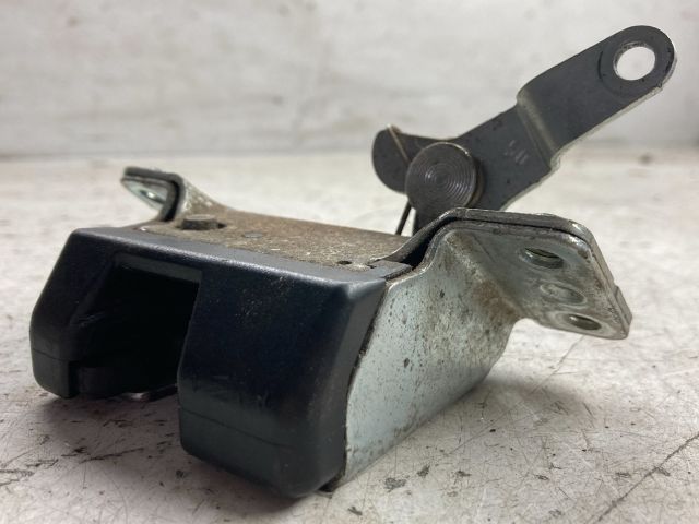 bontott OPEL MERIVA A Csomagtérajtó Zárszerkezet